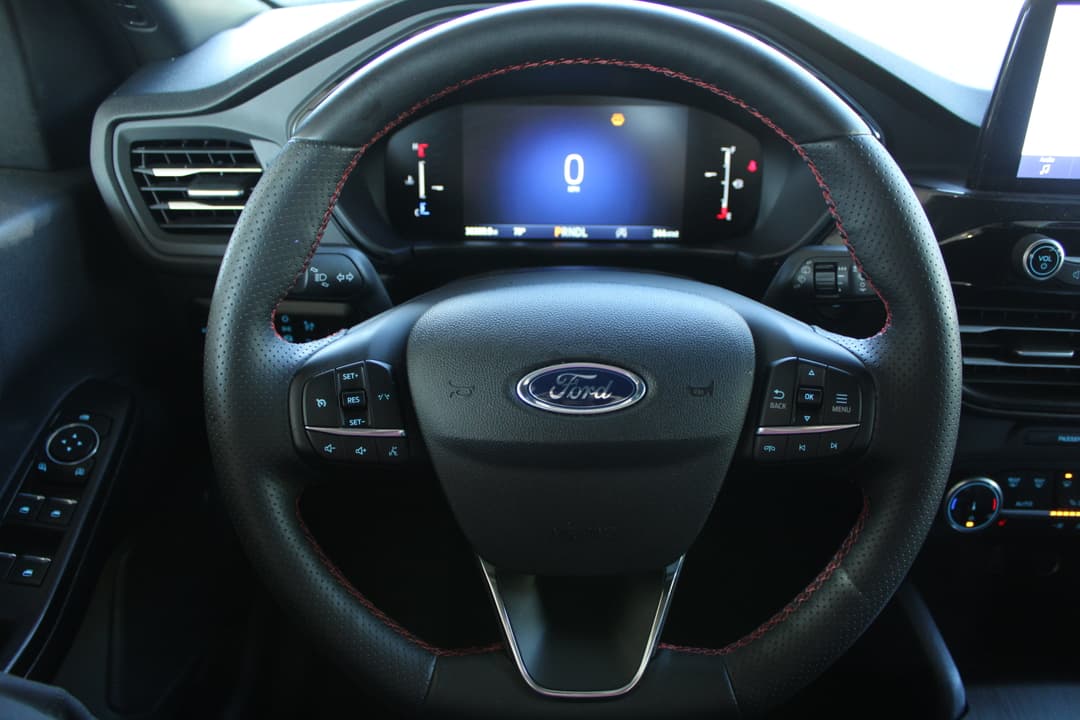 Photo 4 of 2025 Ford Escape ST-Line Select
