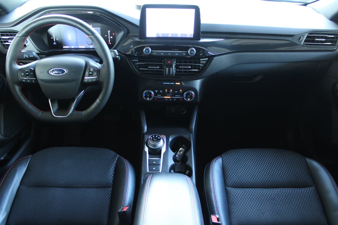 Photo 2 of 2025 Ford Escape ST-Line Select
