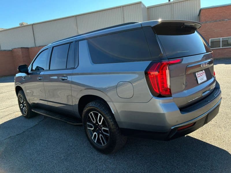 Photo 3 of 2022 GMC Yukon XL AT4
