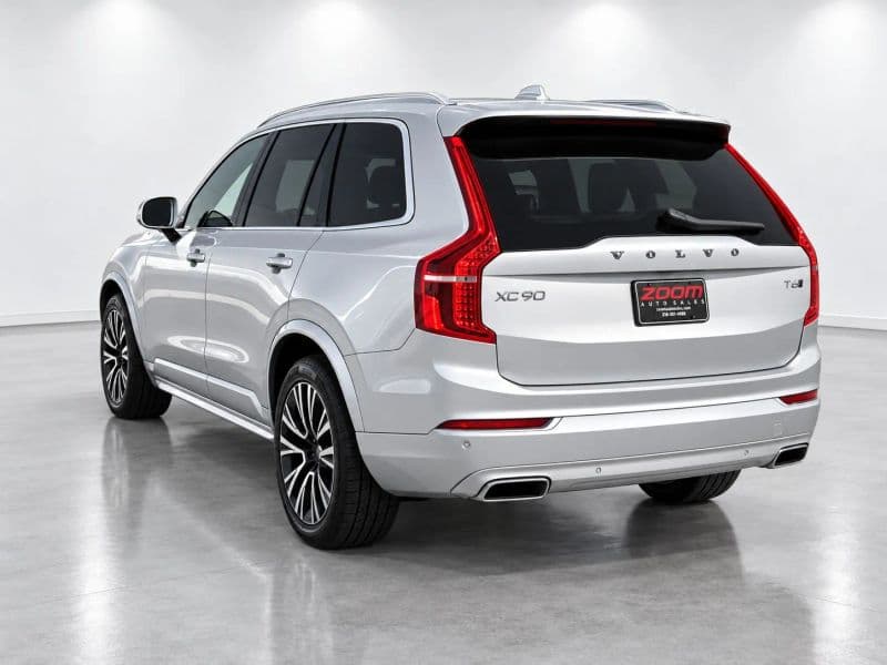 Photo 5 of 2020 Volvo XC90 T6 Momentum Sport Utility 4D