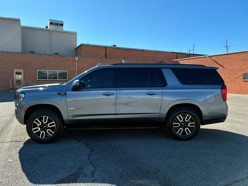 Photo 2 of 2022 GMC Yukon XL AT4