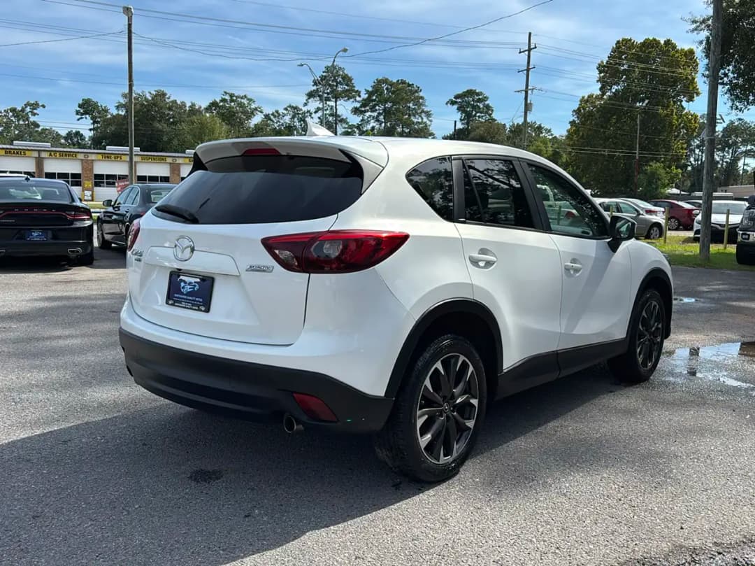 2016 Mazda CX-5 Grand Touring - Image 5