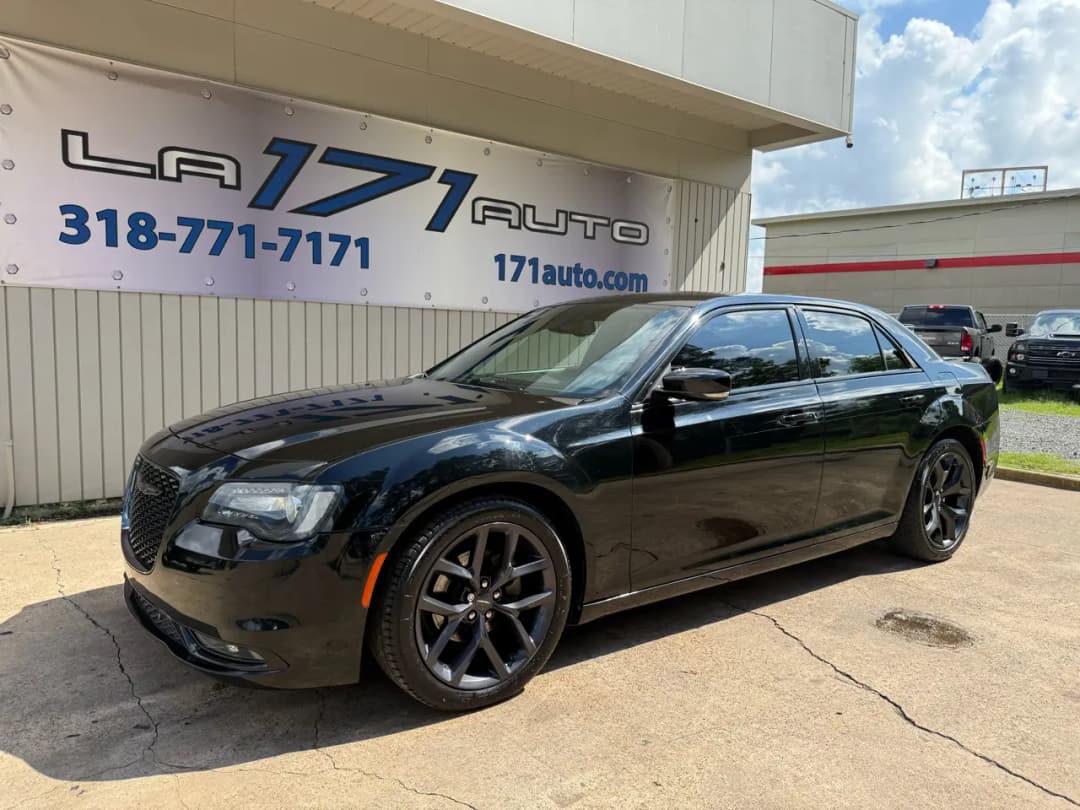 Photo 1 of 2021 Chrysler 300 300S RWD