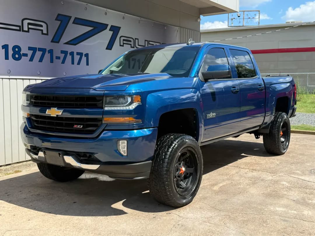 2018 Chevrolet Silverado 1500 LT - Main Image