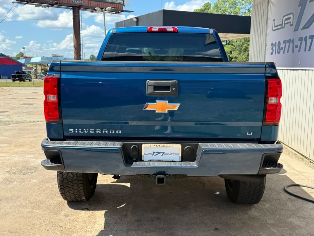 2018 Chevrolet Silverado 1500 LT - Image 5