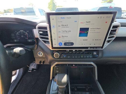 Photo 2 of 2024 Toyota Tundra Limited HV