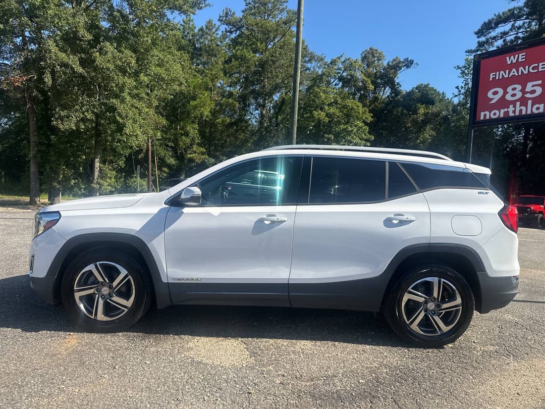 2020 GMC Terrain SLT - Image 3