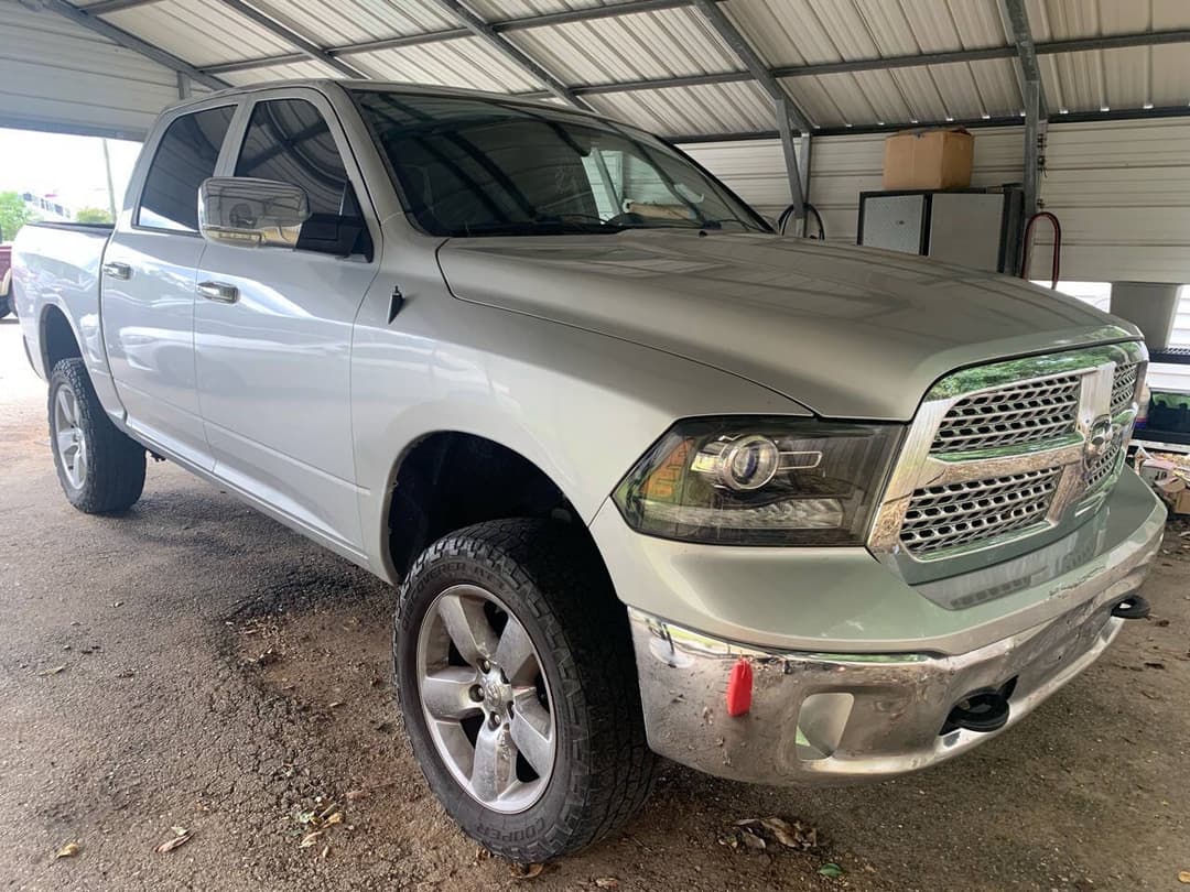 Photo 2 of 2015 Ram 1500 Laramie