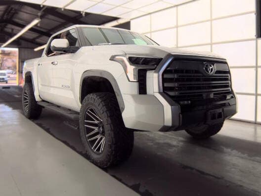 Photo 4 of 2024 Toyota Tundra Limited HV