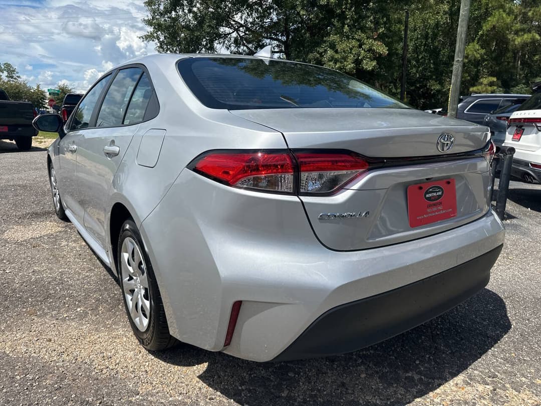 2025 Toyota Corolla LE - Image 4