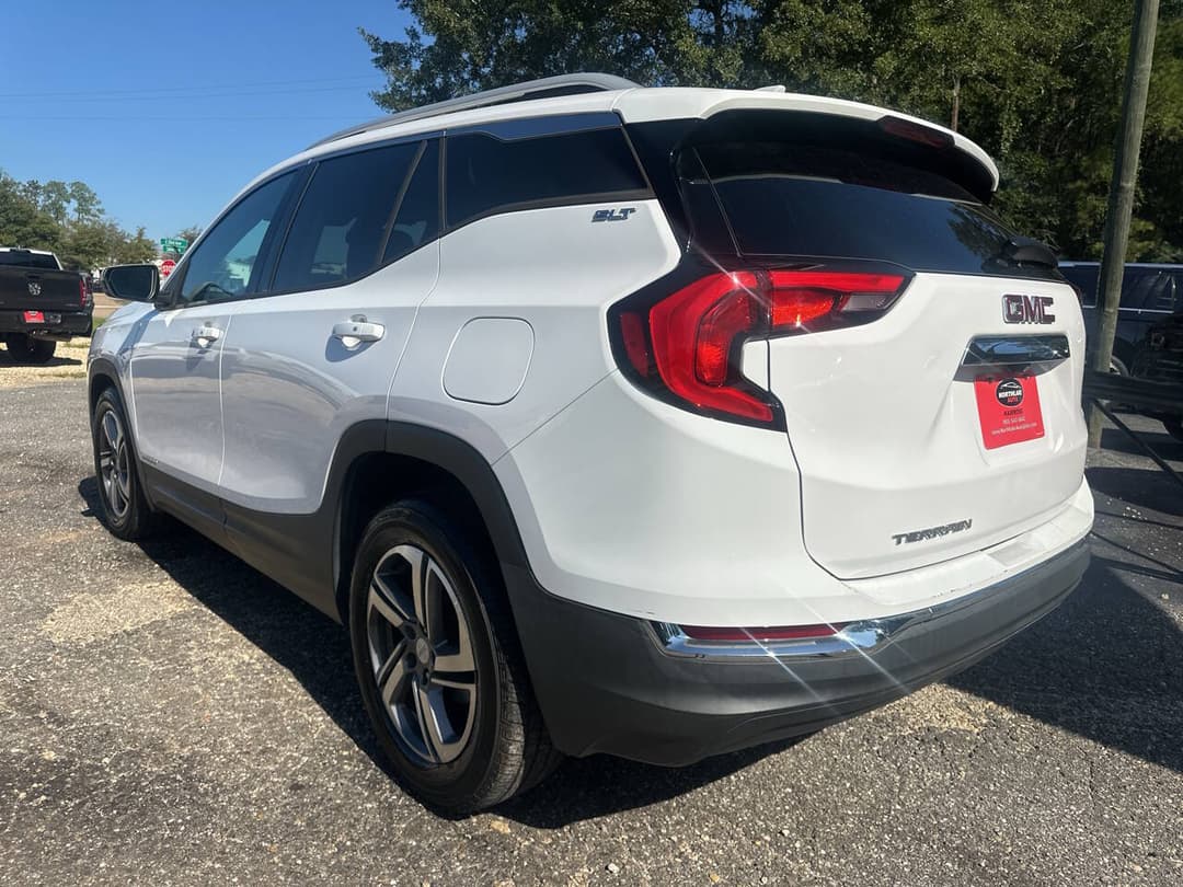 2020 GMC Terrain SLT - Image 4