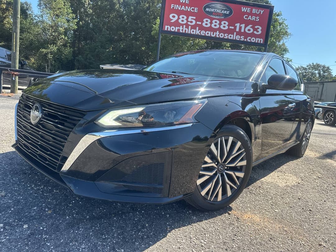 Photo 2 of 2023 Nissan Altima 2.5 SV
