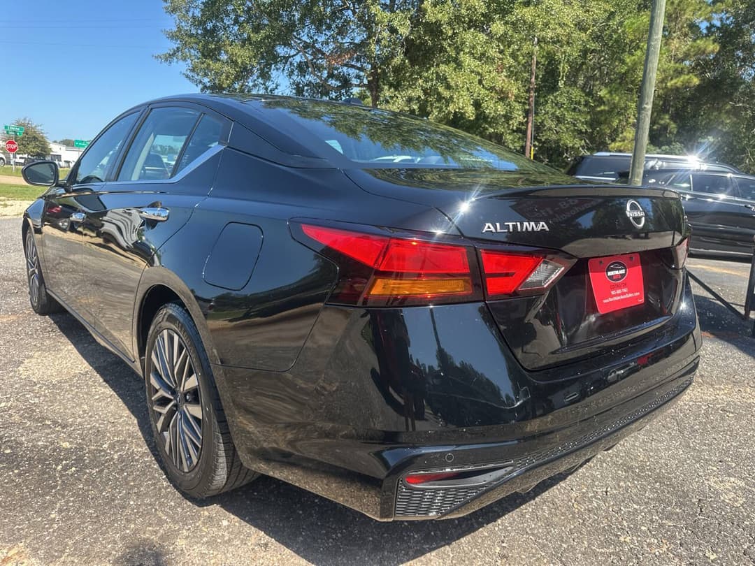 Photo 4 of 2023 Nissan Altima 2.5 SV