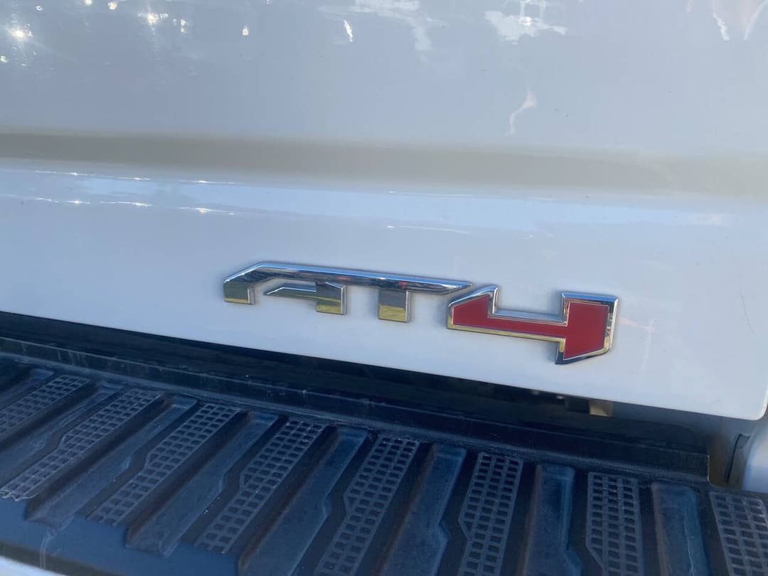 2023 GMC Sierra 2500HD AT4 - Image 5