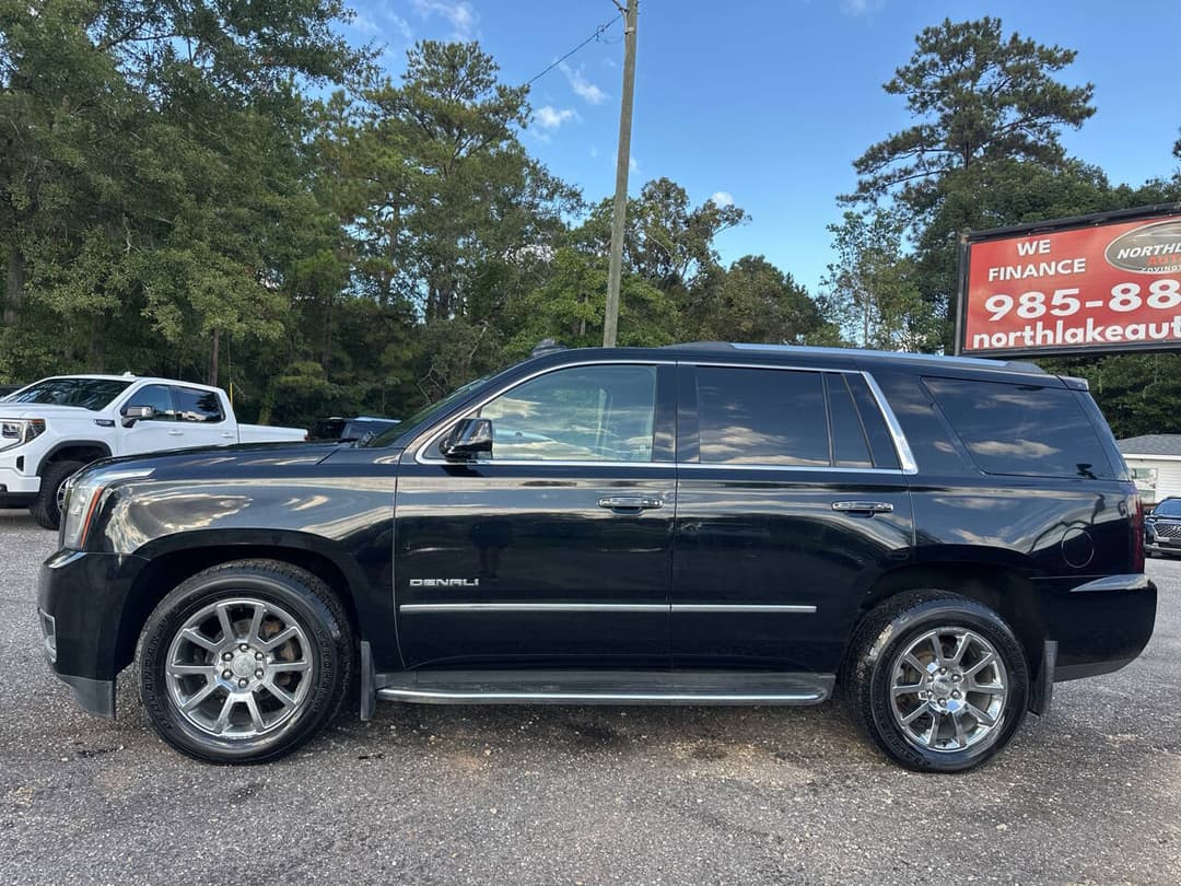Photo 3 of 2017 GMC Yukon Denali