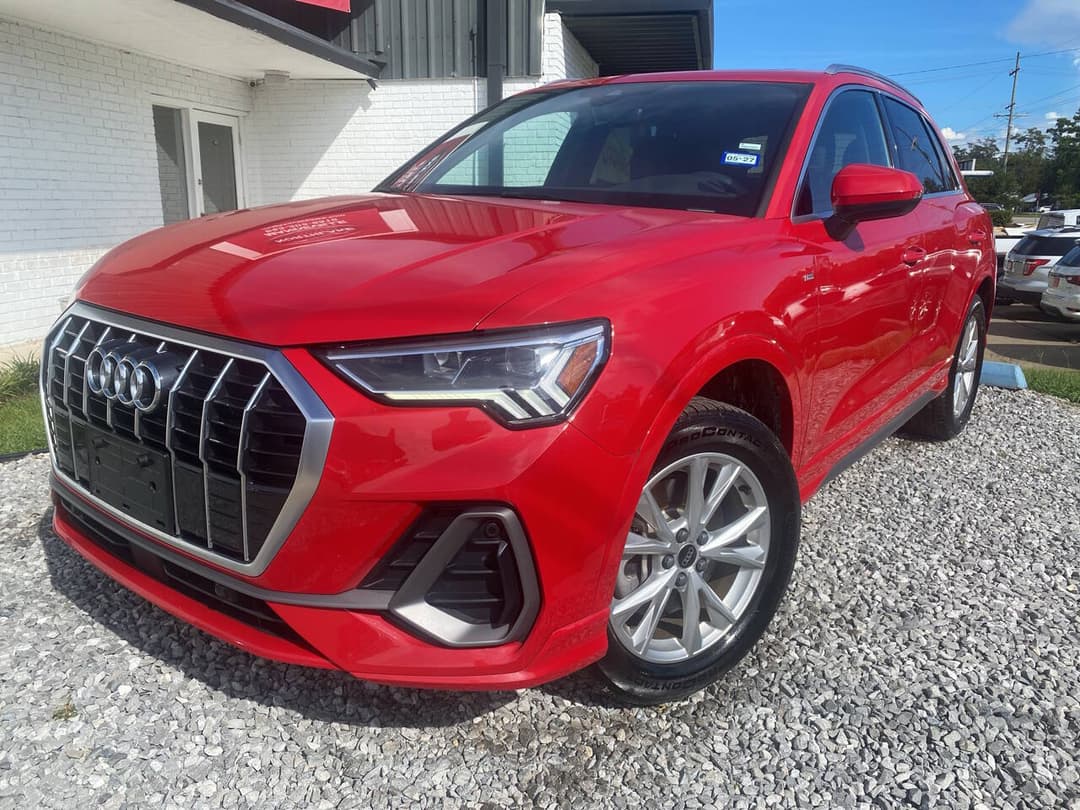Photo 3 of 2025 Audi Q3 quattro S line Premium 45 TFSI