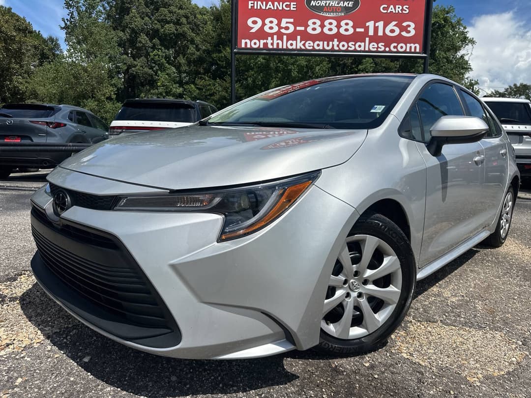 2025 Toyota Corolla LE - Image 2
