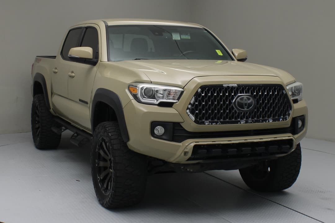 Photo 1 of 2019 Toyota Tacoma TRUCK
