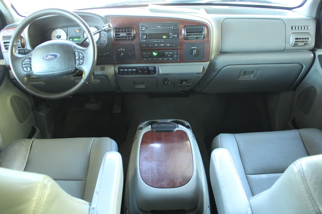 Photo 2 of 2006 Ford F-250 Super Duty 4E