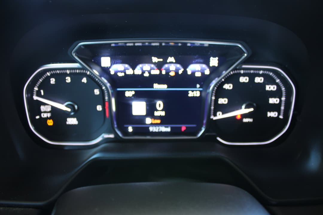 Photo 3 of 2021 GMC Yukon AT4