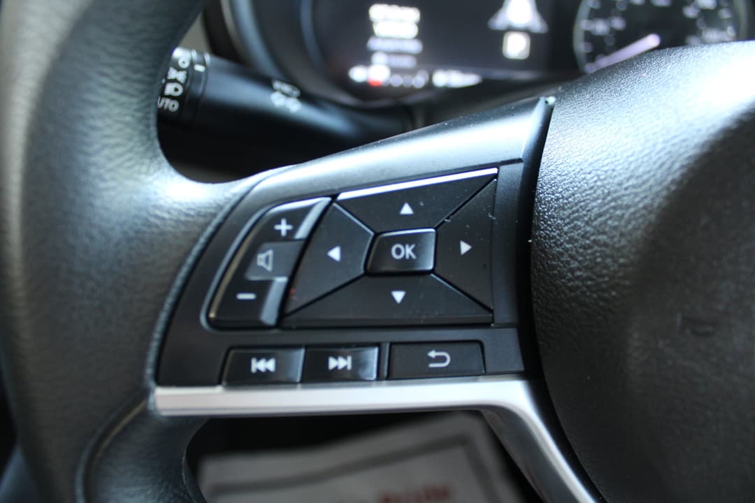 Photo 5 of 2024 Nissan Kicks SV