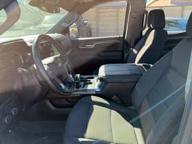 Photo 4 of 2024 Chevrolet Silverado 1500 LT