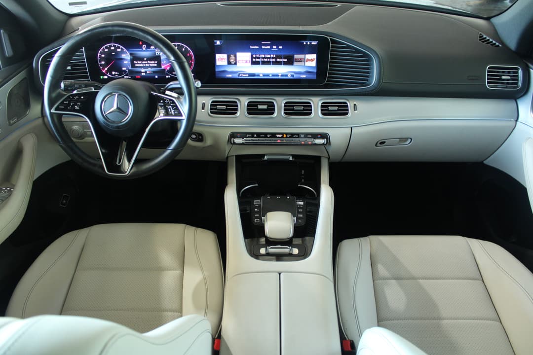 2025 Mercedes-Benz GLS GLS 450 - Image 2