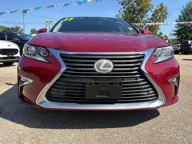 2017 Lexus ES 350 ES 350 Sedan 4D - Image 2