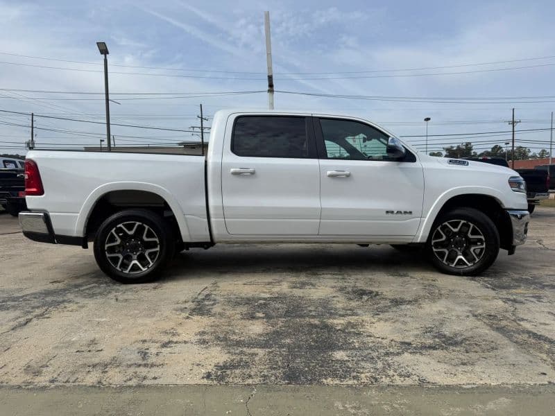 2026 Ram 1500 Laramie - Image 4