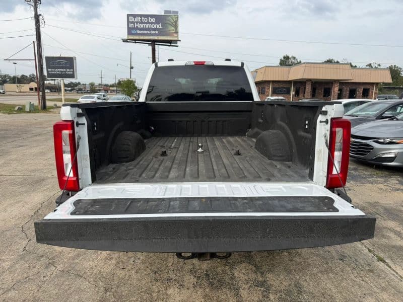 2025 Ford F-350 Super Duty XLT - Image 4