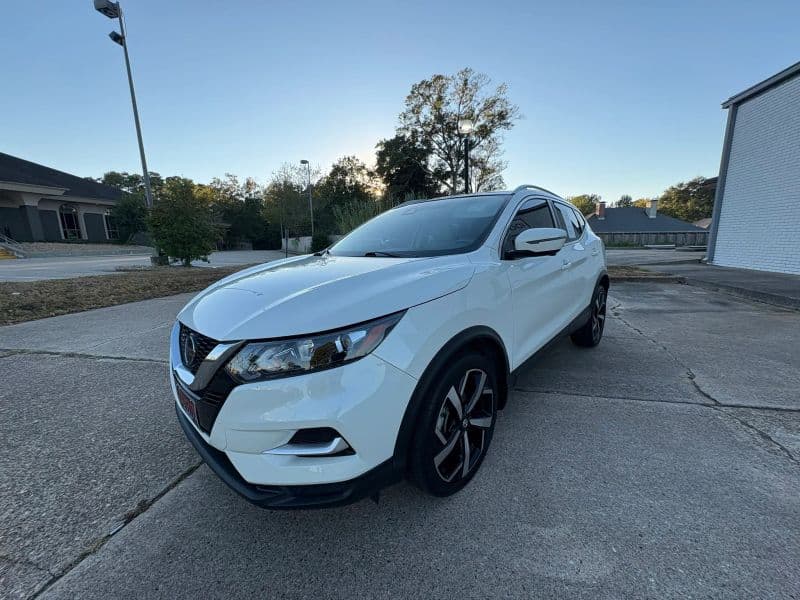 2022 Nissan Rogue Sport SL - Image 4
