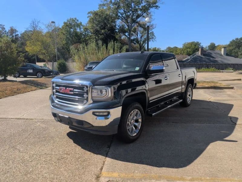 2017 GMC Sierra 1500 SLT - Image 3