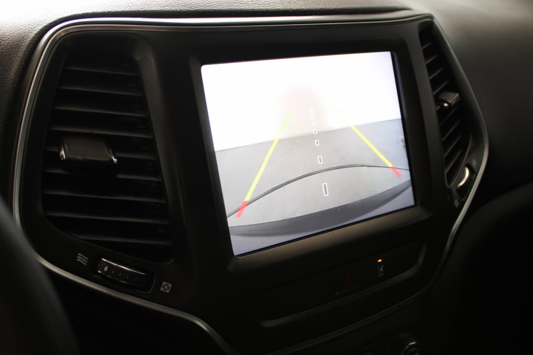 Photo 5 of 2022 Jeep Cherokee Trailhawk