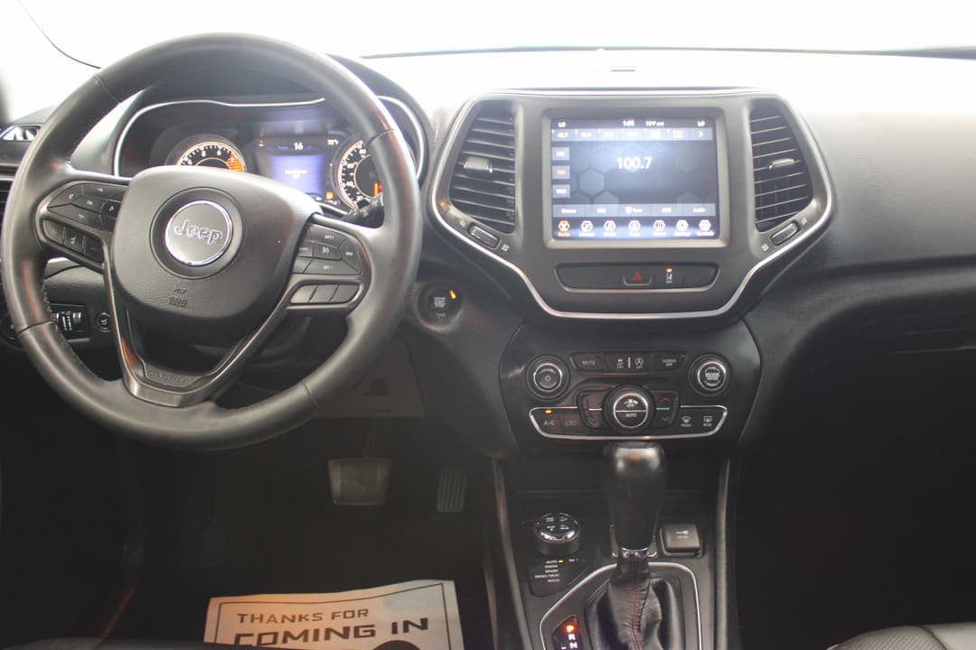 Photo 2 of 2022 Jeep Cherokee Trailhawk