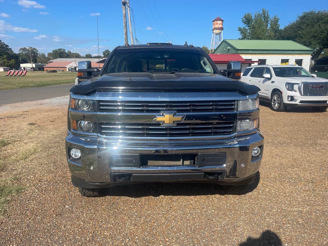2015 Chevrolet Silverado 3500HD LTZ - Image 3