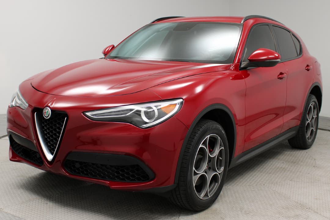 2019 Alfa Romeo Stelvio - Image 3