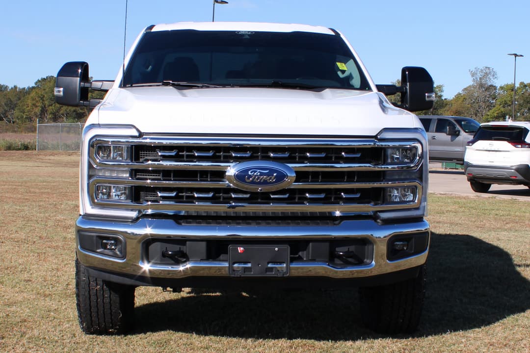 Photo 2 of 2025 Ford F-250 Super Duty Lariat
